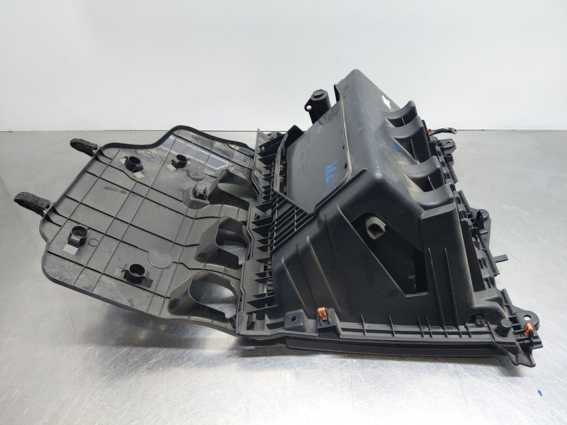 Recambio de guantera para toyota corolla (e21) hybrid referencia OEM IAM 5555002520C0  