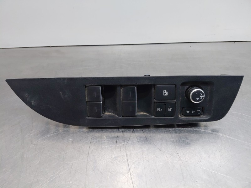 Recambio de mando elevalunas delantero izquierdo para toyota corolla (e21) hybrid referencia OEM IAM 8404002160  