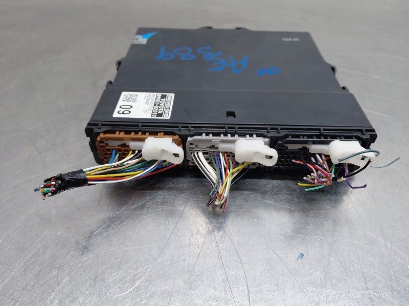 Recambio de modulo confort para toyota corolla (e21) hybrid referencia OEM IAM 89981-02090  
