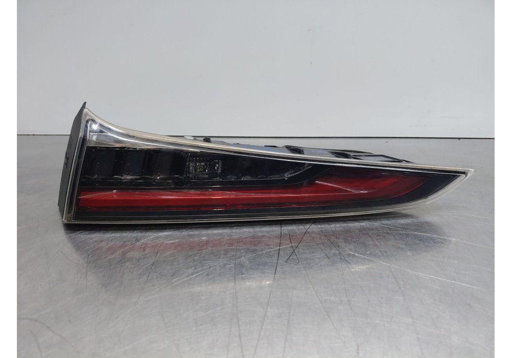 Recambio de piloto trasero derecho interior para toyota corolla (e21) hybrid referencia OEM IAM 8158102B80  