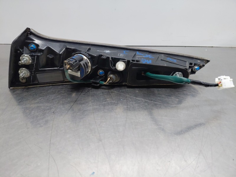 Recambio de piloto trasero izquierdo interior para toyota corolla (e21) hybrid referencia OEM IAM 8159102770  