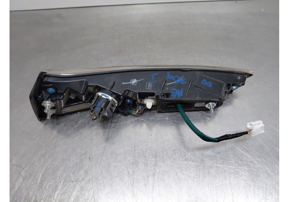 Recambio de piloto trasero izquierdo interior para toyota corolla (e21) hybrid referencia OEM IAM 8159102770  