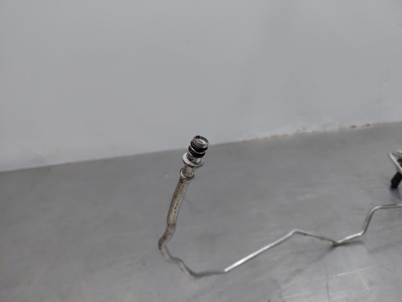 Recambio de tubos aire acondicionado para toyota corolla (e21) hybrid referencia OEM IAM 8871002E00  