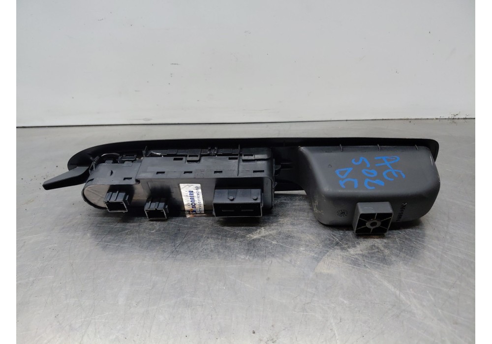 Recambio de mando elevalunas delantero izquierdo para citroën c4 ii (nc_) 1.6 bluehdi 100 referencia OEM IAM   