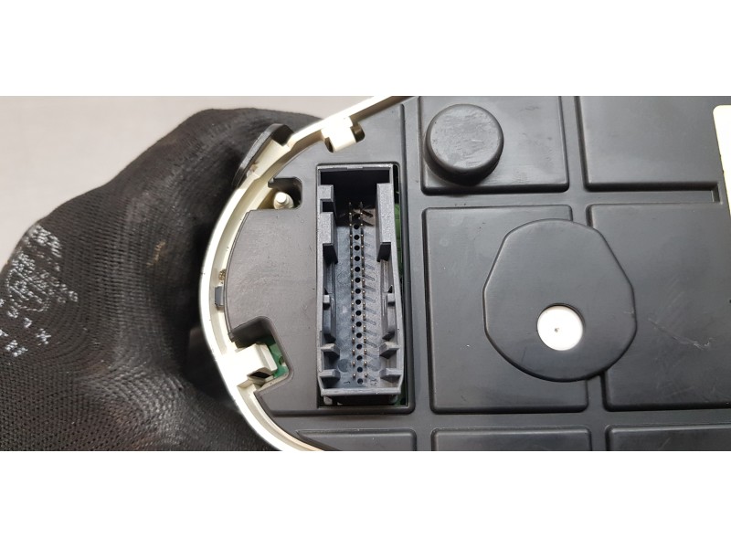 Recambio de cuadro instrumentos para ford fiesta (cb1) trend referencia OEM IAM 8A6F10894BC  