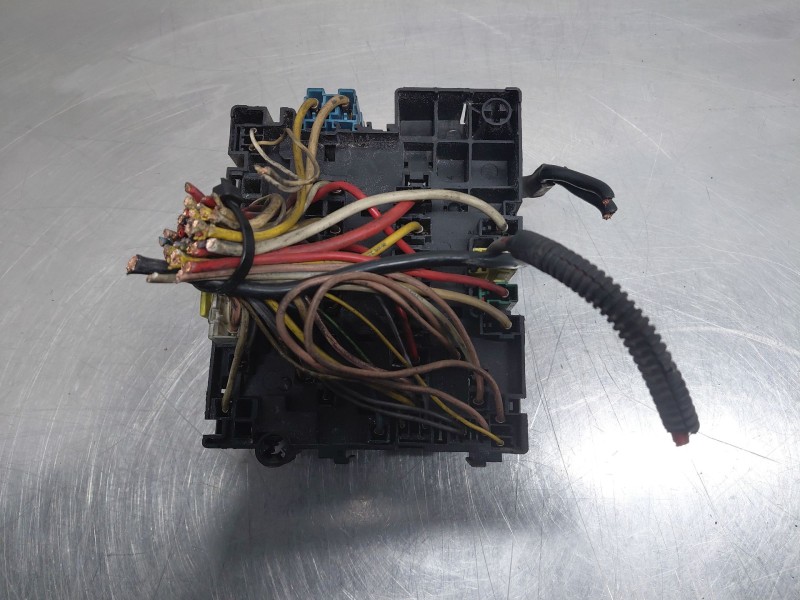 Recambio de caja reles / fusibles para peugeot 607 (9d, 9u) 2.2 hdi referencia OEM IAM   
