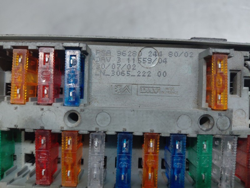 Recambio de caja reles / fusibles para peugeot 607 (9d, 9u) 2.2 hdi referencia OEM IAM   