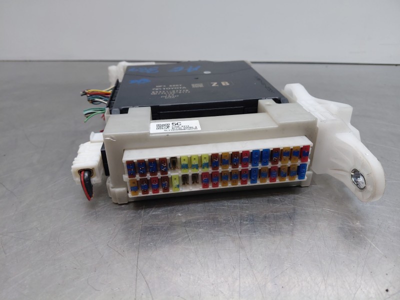 Recambio de modulo electronico para toyota corolla (e21) hybrid referencia OEM IAM 89221-02710  