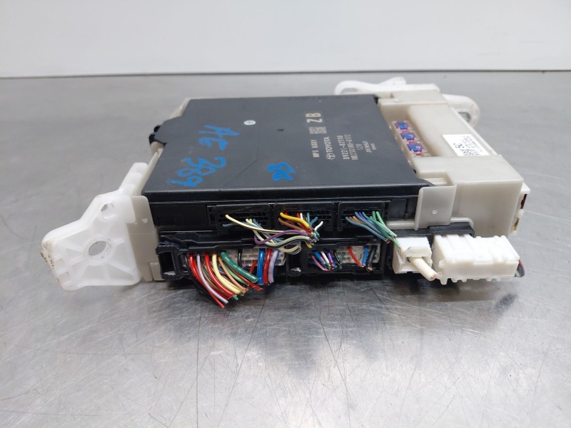 Recambio de modulo electronico para toyota corolla (e21) hybrid referencia OEM IAM 89221-02710  