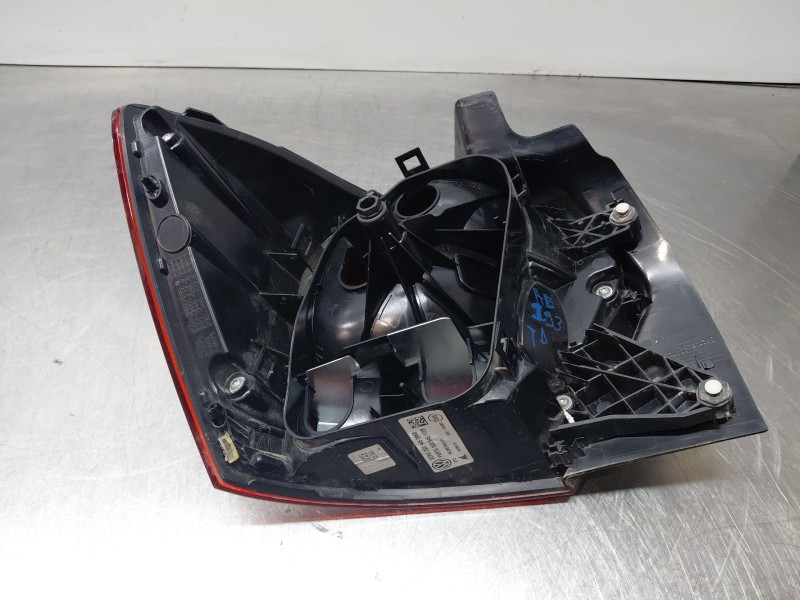 Recambio de piloto trasero derecho para volkswagen polo life referencia OEM IAM 2G0945096B  