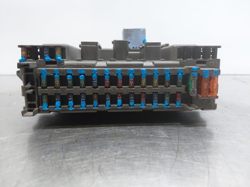 Recambio de caja reles / fusibles para peugeot 607 (9d, 9u) 2.2 hdi referencia OEM IAM   