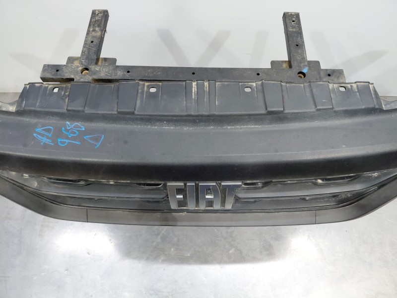 Recambio de rejilla delantera para fiat ducato furgón multijet referencia OEM IAM   
