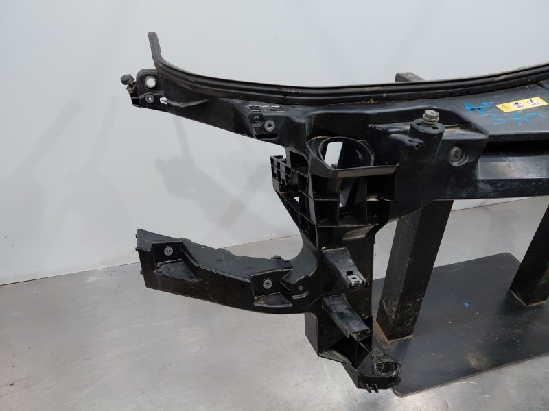 Recambio de panel frontal para mercedes-benz sprinter iii furgón fwd kl3a4 referencia OEM IAM   