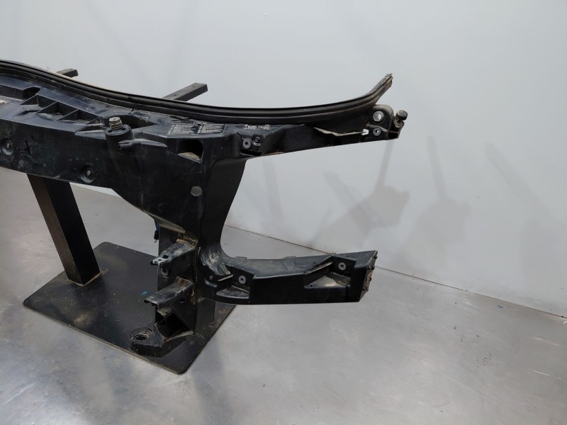 Recambio de panel frontal para mercedes-benz sprinter iii furgón fwd kl3a4 referencia OEM IAM   