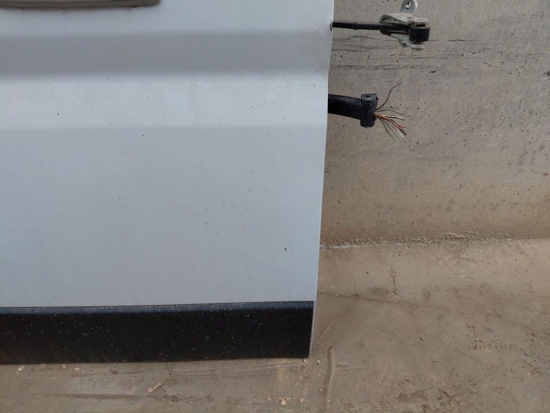 Recambio de puerta trasera derecha para fiat ducato furgón multijet referencia OEM IAM   