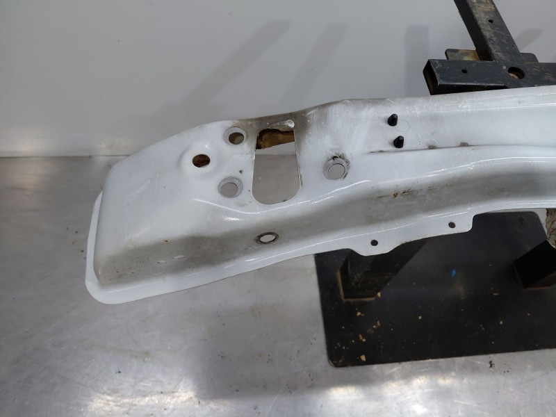 Recambio de refuerzo paragolpes delantero para dacia dokker acces referencia OEM IAM   