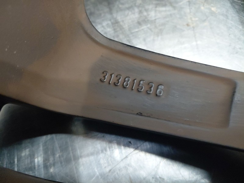 Recambio de llanta para volvo v90 kombi momentum referencia OEM IAM   