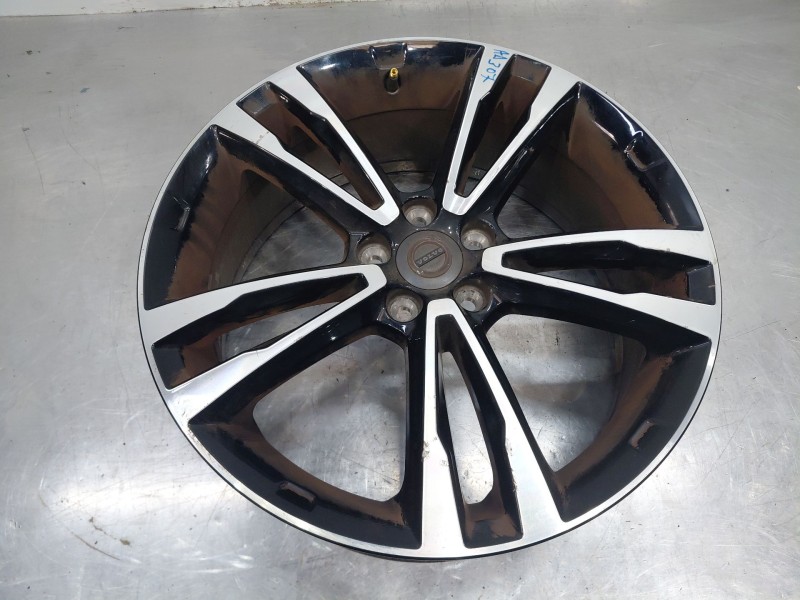 Recambio de llanta para volvo v90 kombi momentum referencia OEM IAM   