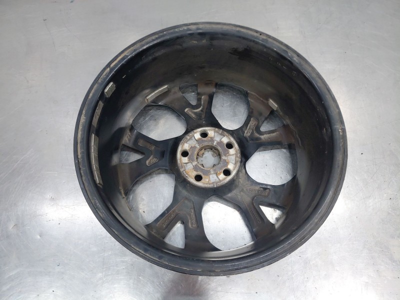 Recambio de llanta para toyota c-hr hybrid referencia OEM IAM   