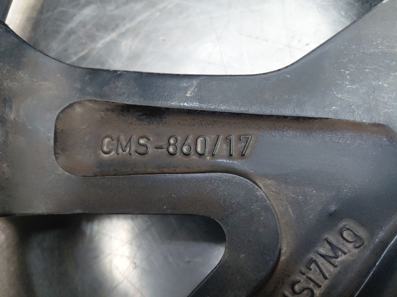 Recambio de llanta para toyota c-hr hybrid referencia OEM IAM   