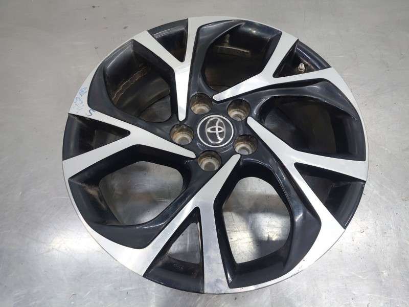 Recambio de llanta para toyota c-hr hybrid referencia OEM IAM   