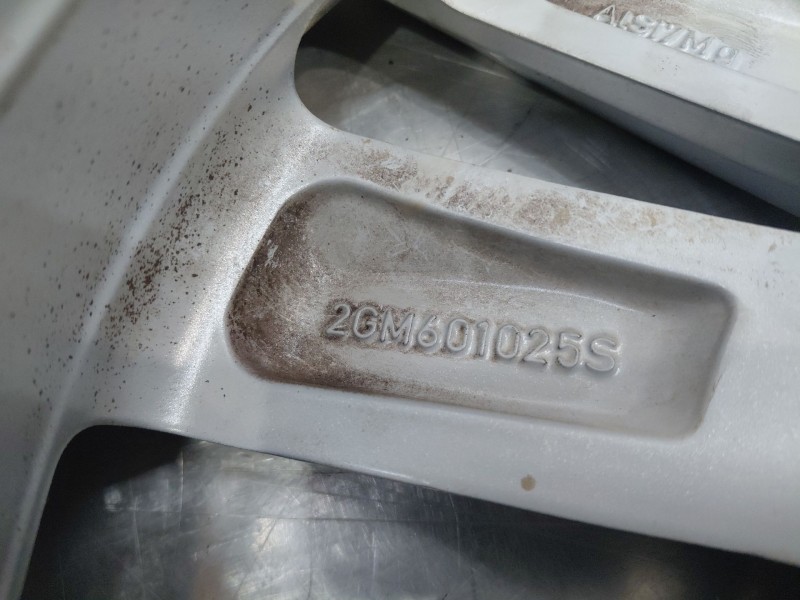 Recambio de llanta para volkswagen t-cross advance referencia OEM IAM   