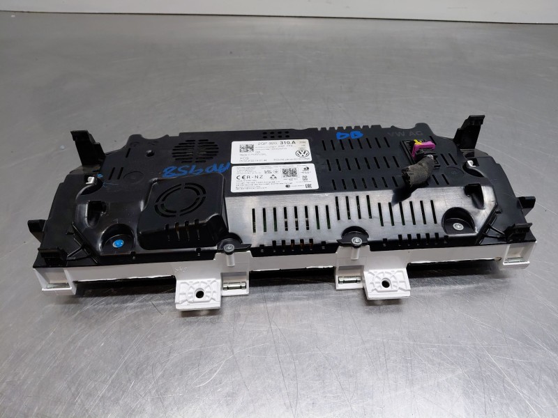 Recambio de cuadro instrumentos para volkswagen polo life referencia OEM IAM   