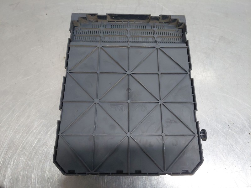 Recambio de caja reles / fusibles para peugeot 207/207+ (wa_, wc_) 1.6 hdi referencia OEM IAM   