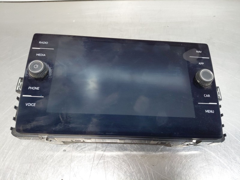 Recambio de pantalla multifuncion para volkswagen polo life referencia OEM IAM   