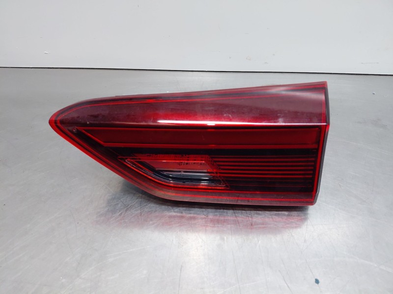 Recambio de piloto trasero derecho interior para volkswagen polo life referencia OEM IAM   