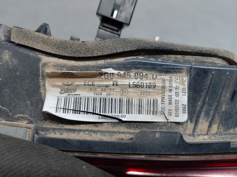 Recambio de piloto trasero derecho interior para volkswagen polo life referencia OEM IAM   