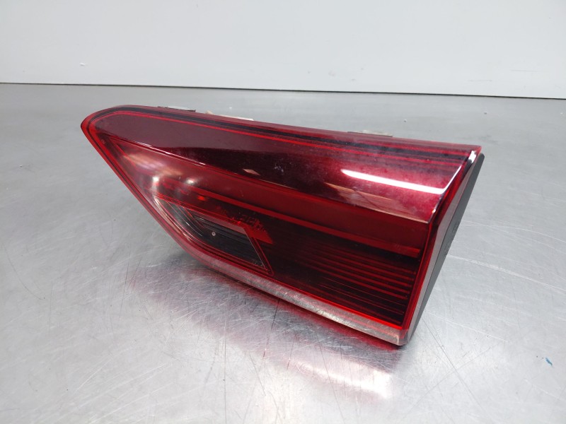 Recambio de piloto trasero derecho interior para volkswagen polo life referencia OEM IAM   