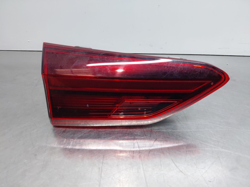 Recambio de piloto trasero izquierdo interior para volkswagen polo life referencia OEM IAM   