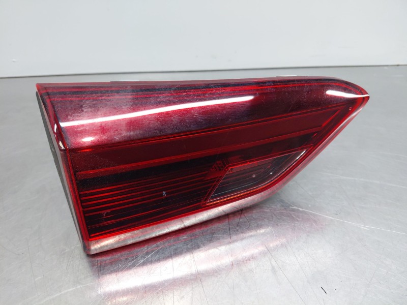 Recambio de piloto trasero izquierdo interior para volkswagen polo life referencia OEM IAM   