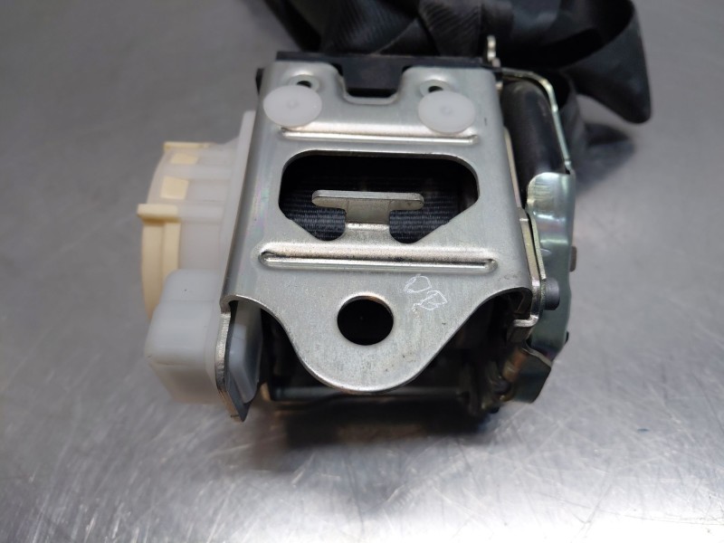 Recambio de cinturon seguridad trasero derecho para volkswagen polo life referencia OEM IAM   