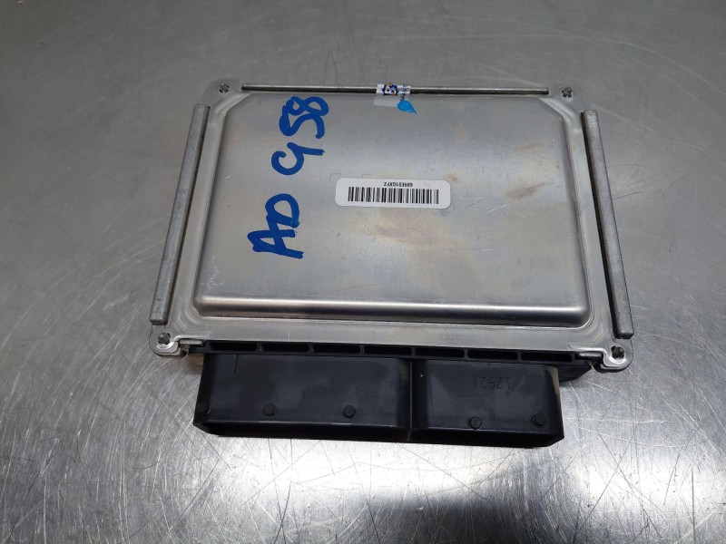 Recambio de centralita motor uce para volkswagen polo life referencia OEM IAM   