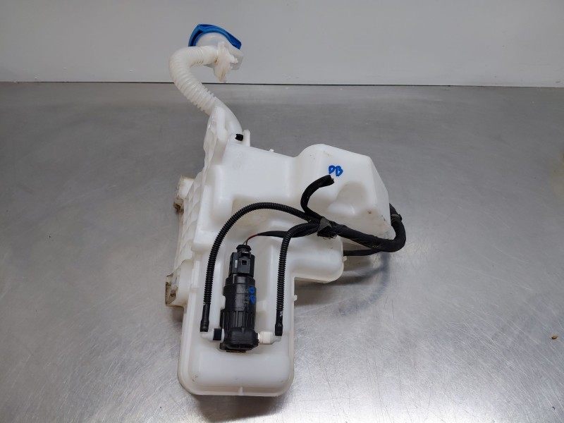 Recambio de deposito limpia para volkswagen polo life referencia OEM IAM   