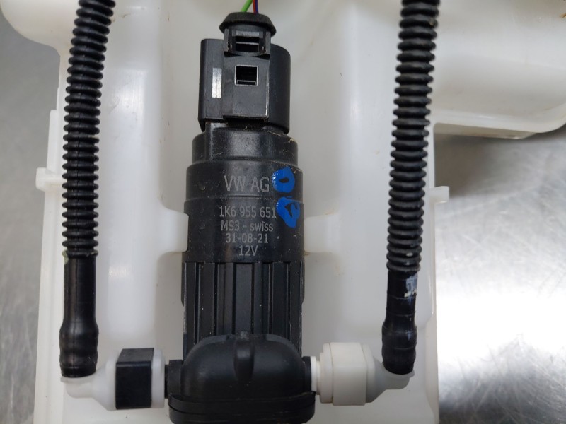 Recambio de deposito limpia para volkswagen polo life referencia OEM IAM   