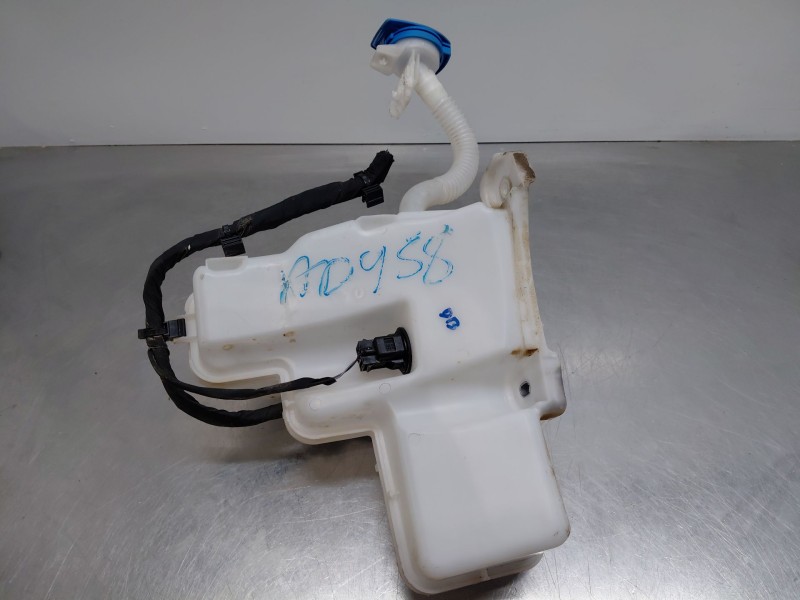 Recambio de deposito limpia para volkswagen polo life referencia OEM IAM   