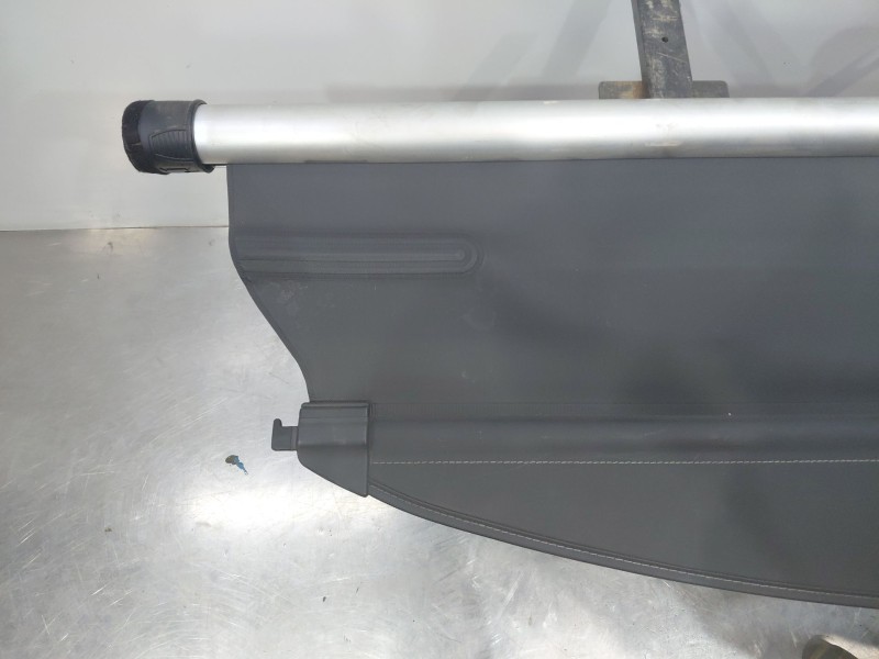 Recambio de bandeja trasera para kia carens ( ) drive referencia OEM IAM 85910A4000WK  