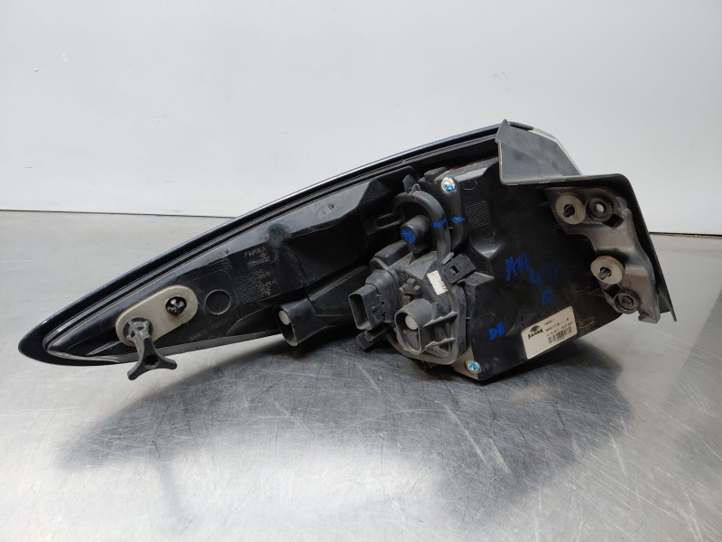 Recambio de piloto trasero derecho para renault fluence z.e. expression referencia OEM IAM   