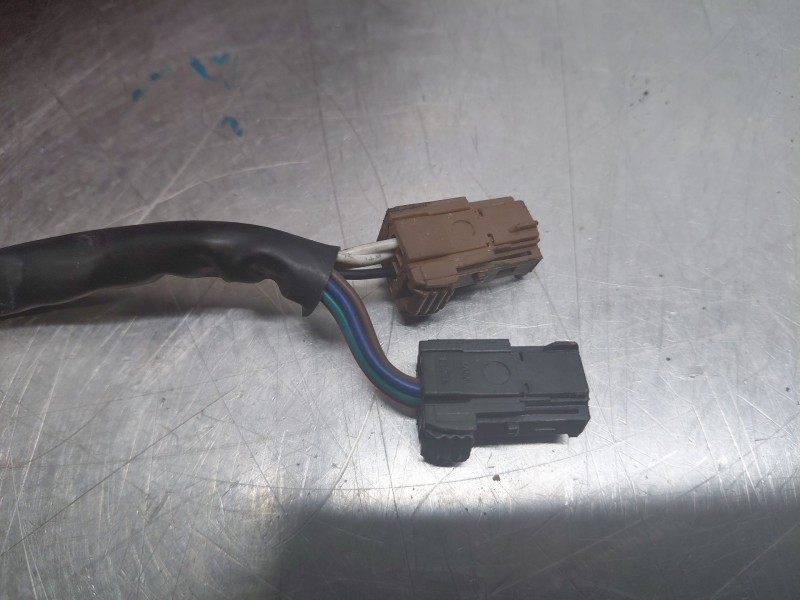 Recambio de retrovisor derecho para peugeot 207/207+ (wa_, wc_) 1.6 hdi referencia OEM IAM   