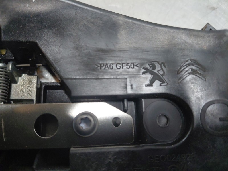 Recambio de cerradura puerta lateral derecha para peugeot rifter active pack referencia OEM IAM   