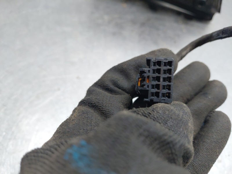 Recambio de retrovisor izquierdo para peugeot rifter active pack referencia OEM IAM   