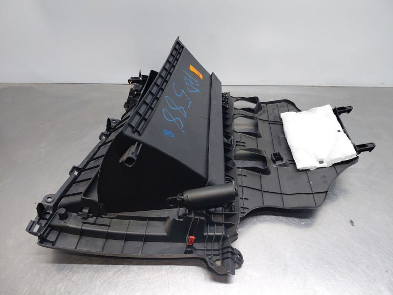 Recambio de guantera para toyota c-hr hybrid referencia OEM IAM 55550F4032C1  