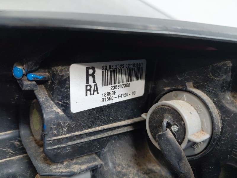 Recambio de piloto trasero derecho para toyota c-hr hybrid referencia OEM IAM 81551F4120 81550F4120 