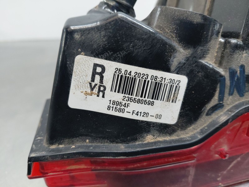 Recambio de piloto trasero derecho interior para toyota c-hr hybrid referencia OEM IAM 81581F4120  