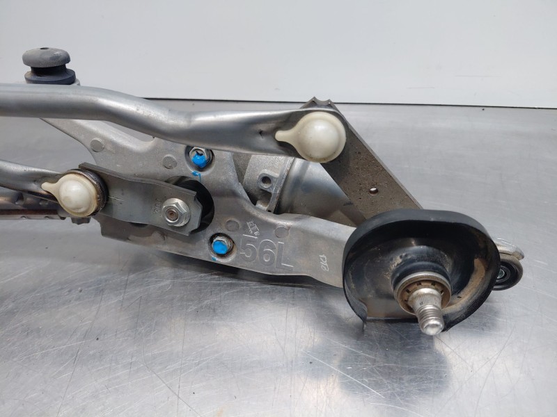 Recambio de motor limpia delantero para toyota c-hr hybrid referencia OEM IAM 85110F4010  