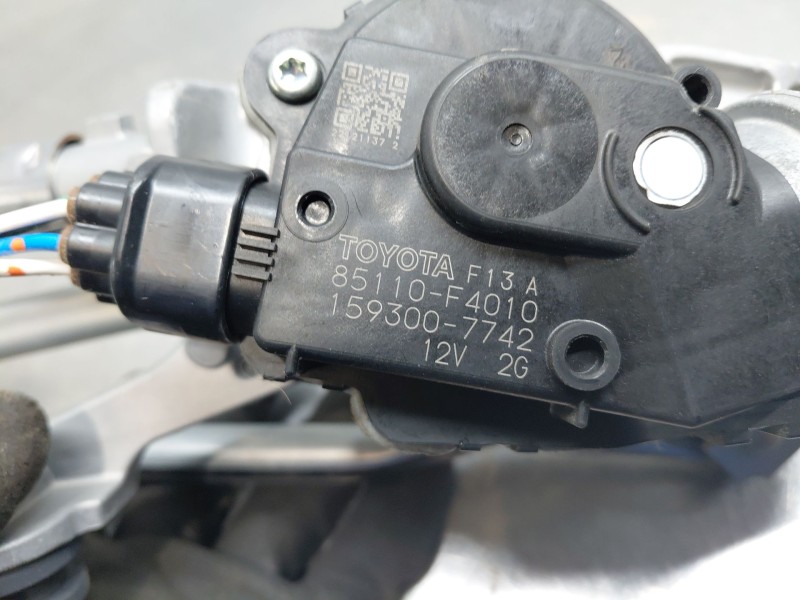 Recambio de motor limpia delantero para toyota c-hr hybrid referencia OEM IAM 85110F4010  