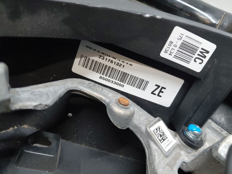 Recambio de volante para toyota c-hr hybrid referencia OEM IAM 45100F4110C0  